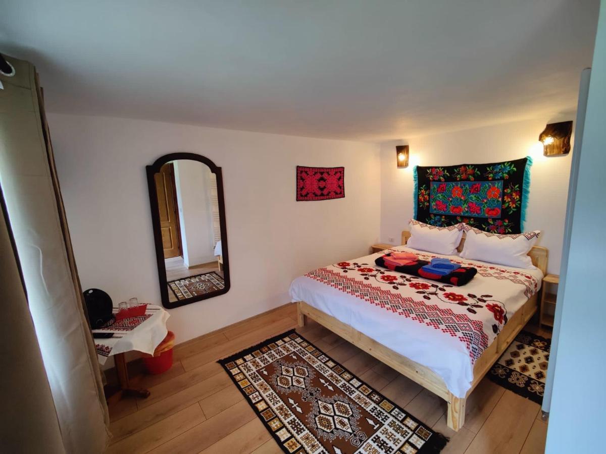 מלון Casa Poiana Teiului מראה חיצוני תמונה
